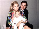 Alain Delon s manelkou Nathalie a synem Anthonym (1965)