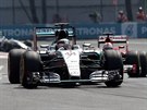 Lewis Hamilton ze stáje Mercedes ve Velké cen Mexika formule 1.