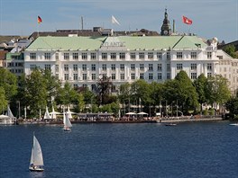 Atlantic Kempinski: Ztek nikdy neumr (1997) - Hamburg, Nmecko