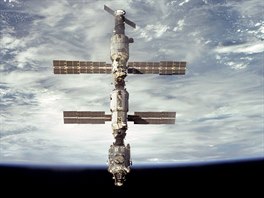 Mezinárodní kosmická stanice po odpoutání raketoplánu Atlantis 18. záí 2000....