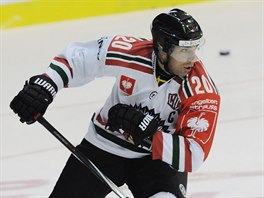 Joel Lundqvist v dresu Frlundy v osmifinle Ligy mistr v Litvnov.