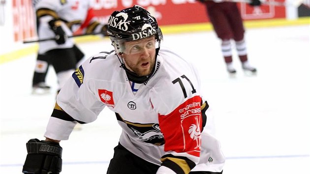 Ćeský útočník Ivan Huml z finského Kärpätu Oulu se předvedl na Spartě v rámci hokejové Ligy mistrů.