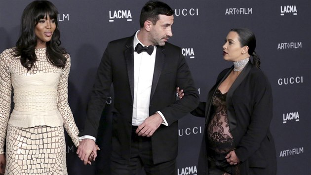 Model Campbellov, nvrh Tisci a Kim Kardashianov