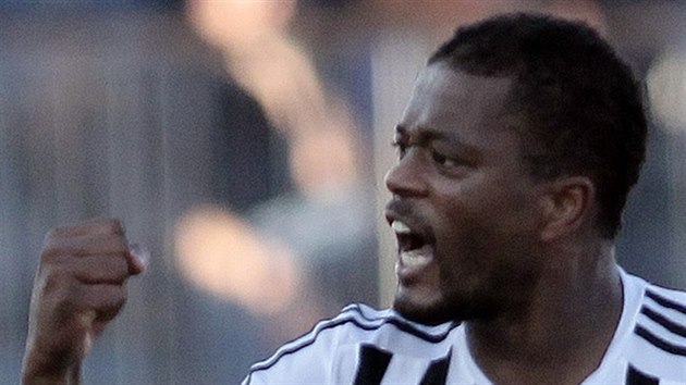 Patrice Evra se raduje z glu Juventusu.