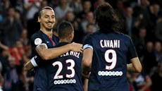 Zlatan Ibrahimovi slaví gól do sít Toulouse ve 13. kole franskouzské Ligue 1.