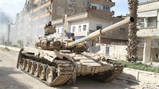 Syrský T-72 po�kozený b�hem boj�