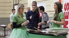 Editor a sportovní redaktor jihomoravské MF DNES Jan Dan�k odpovídá na dotazy...