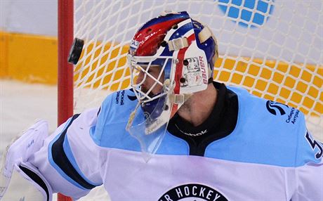 Alexander Salák byl jedním z ti eských hokejist, kteí zasáhli do Utkání hvzd KHL.