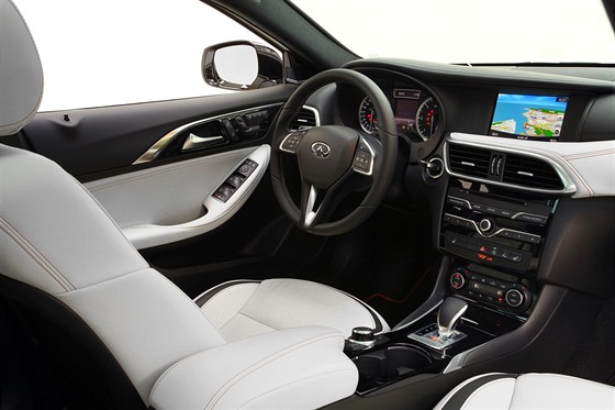 Infiniti Q30