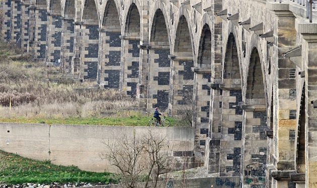 Vlaky z Liberce do německé Žitavy vyjedou až o Štědrém dni, na trase se stále pracuje
