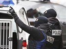 Zátah belgické policie v bruselské tvrti Molenbeek (16. listopadu 2015)