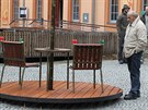Krásná Lípa odhalila laviku Václava Havla 17. listopadu 2015 u píleitosti...