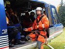 Pratí hasii - letetí záchranái - nacviovali spolen s Leteckou slubou...