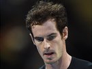 Britský tenista Andy Murray v duelu Turnaje mistr s Rafaelem Nadalem ze...