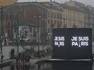 Nápis Já jsem Paí v Milán odkazuje na podobnou vlnu solidarity s...