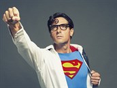 Roman Šebrle jako Superman v kalendáři Proměny 2016