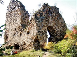 Zcenina hradu Tov
