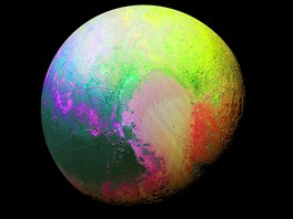 DUHOVÉ PLUTO. K takto zbarvenému snímku planety Pluto se vyuívá techniky zvané...