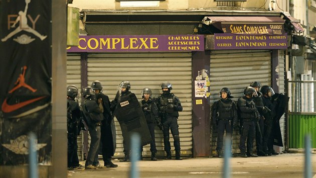 Policejn ztah v pask tvrti Saint-Denis (18. listopadu 2015)