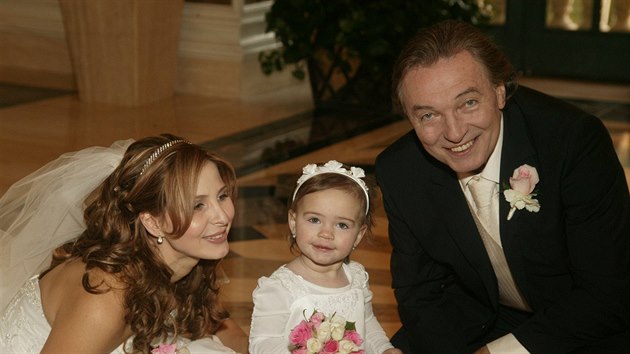 Karel Gott s nevstou Ivanou a dcerou Charlottou v Las Vegas (2008)