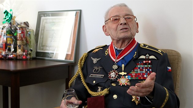 Imrich Gablech, nejstarší český nově jmenovaný generál, zemřel v úctyhodném věku 101 let.
