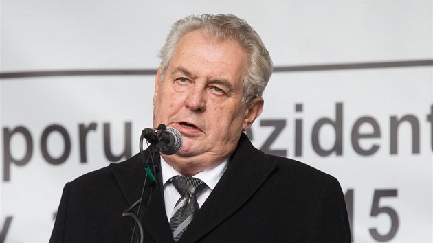 Miloš Zeman při projevu k 17. listopadu na Albertově (17.11.2015)
