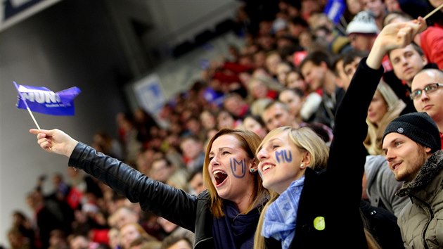 V letonm ronku hokejov bitvy univerzit se radovali hri i fanouci Masarykovy univerzity. Ta porazila VUT 5:2.