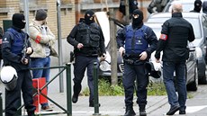 Zátah belgické policie v bruselské čtvrti Molenbeek (16. listopadu 2015)