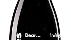 Komu a pro� darujete? Sta�í na láhvi za�krtnout. Koupíte u Global Wines.