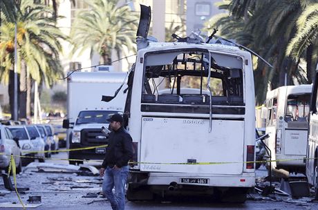 Autobus, ve kterém atentátník Husám Abdallí pi explozi zabil dvanáct len...