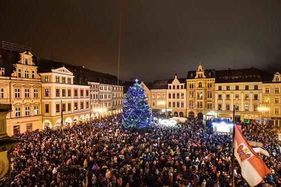 V novém budou letos i vánoní trhy ped radnicí.