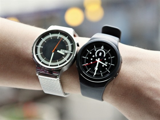 Huawei Watch a Samsung Gear S2