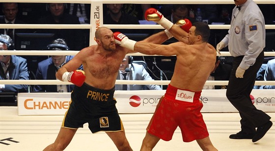 Do Česka přijede boxer Tyson Fury. Bývalý šampion, který porazil Klička -  iDNES.cz