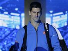 Usmvavý Novak Djokovi nastupuje k finále Turnaje  mistr.