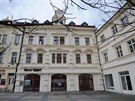 Hotel Royal stoj� na n�m�st� 1. m�je v centru Chomutova.