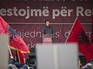 Opoziní lídr Albin Kurti na demonstraci v Pritin proti smlouvám Kosova se...