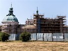 Oprava chrmu ve Svat Hoe u Pbrami v srpnu 2015