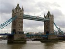 Tower Bridge patí k nepehlédnutelným dominantám Londýna. Stavba mostu zaala...