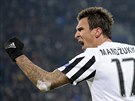 POJME SI PRO POSTUP! Mario Manduki práv zajistil Juventusu vedení nad...