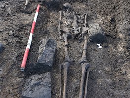 Archeologové z Ústavu archeologické památkové pée severozápadních ech...