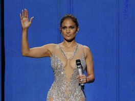 Jennifer Lopezová na American Music Awards (Los Angeles, 22. listopadu 2015)