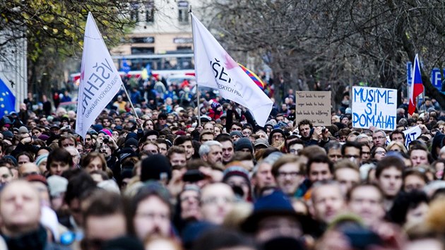 Studenti si na Albertov pipomnli udlosti ze 17. listopadu 1939 a 1989 (22.11.2015).