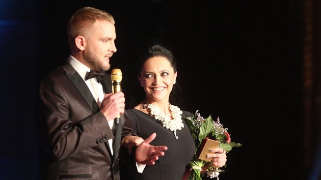 Libor Bouek a Lucie Bl na vyhlaovn eskch slavk 2015