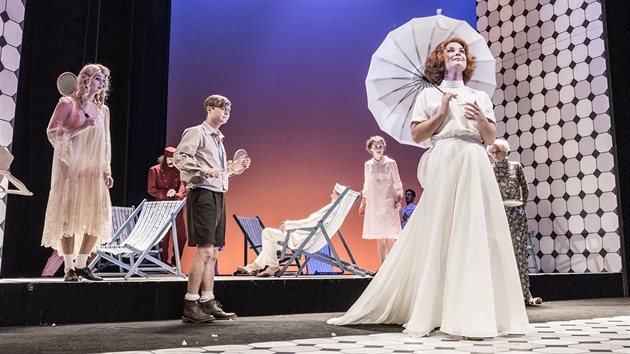 Inscenace Modrý pták ve Stavovském divadle.