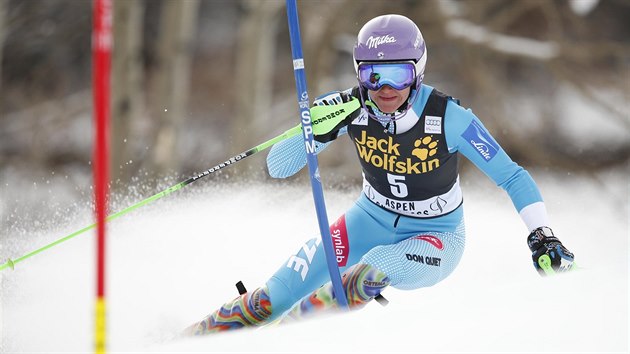 árka Strachová ve druhém kole nedlního slalomu v Aspenu.
