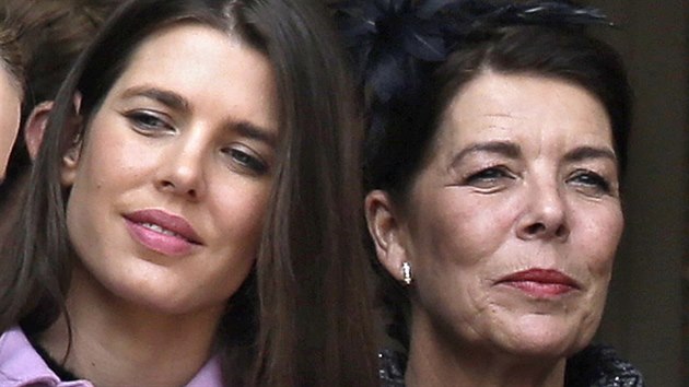 Charlotte Casiraghi a jej matka, monack princezna Caroline (19. listopadu 2015)