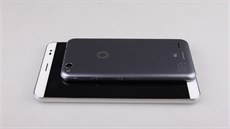 Honor X2 - porovnání s 5,5palcovým Vodafone Smart ultra 6