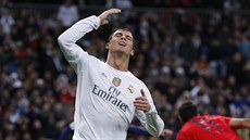 NEDAL. Neastný výraz ve tváí vypovídá, co proívá Cristiano Ronaldo. On...