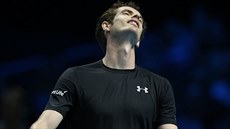 Britský tenista Andy Murray v zápase se Stanem Wawrinkou z Velké Británie.