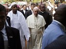 Pape Frantiek bhem své návtvy Stedoafrické republiky (30. listopad 2015)
